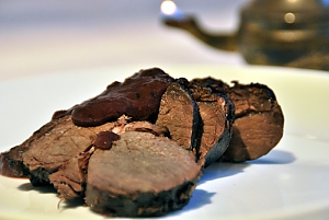 Wildschwein wird so gew&uuml;rzt